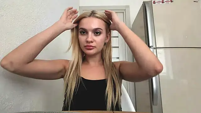 Snapshot of Karadelavine chatting on July 2026 04:44:02 PM Karadelavine online show from July 2026 04:44:02 PM