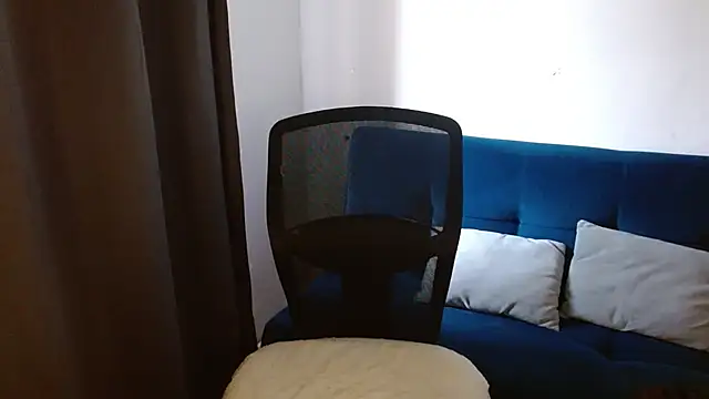 lispetite online show from November 2025 12:26:01 PM