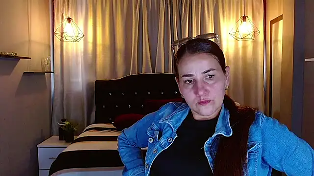 Snapshot of kathekitten chatting on July 2026 08:14:01 PM kathekitten online show from July 2026 08:14:01 PM