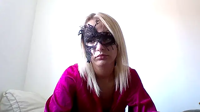 Snapshot of JeuneCharme1 chatting on July 2026 01:38:01 PM JeuneCharme1 online show from July 2026 01:38:01 PM