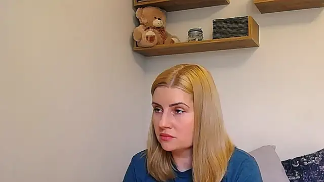 Snapshot of alisenties chatting on April 2026 02:41:01 PM alisenties online show from April 2026 02:41:01 PM