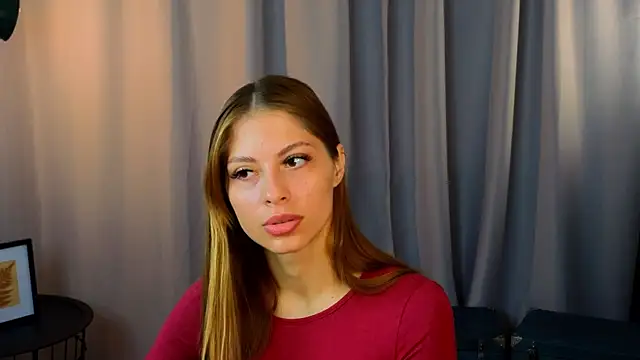 Snapshot of EmiliaLeuze chatting on July 2026 03:45:02 AM EmiliaLeuze online show from July 2026 03:45:02 AM