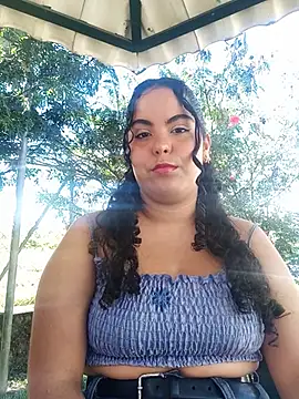 Snapshot of NicolleOverton chatting on July 2026 02:22:02 PM NicolleOverton online show from July 2026 02:22:02 PM