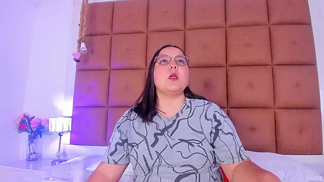 AmberrRossee online show from July 2026 03:58:01 PM
