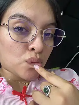 Snapshot of Nicoleqm chatting on July 2026 01:19:02 AM Nicoleqm online show from July 2026 01:19:02 AM