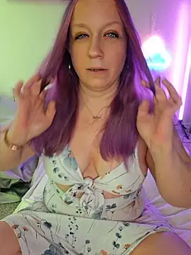 Snapshot of XxMs_StarzxX chatting on July 2026 10:56:01 PM XxMs StarzxX online show from July 2026 10:56:01 PM