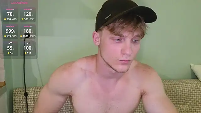 Snapshot of BigMuscleEnergy chatting on July 2026 04:00:02 PM BigMuscleEnergy online show from July 2026 04:00:02 PM