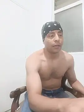 Snapshot of Cris_LaCobra_ chatting on July 2026 10:41:01 PM Cris LaCobra online show from July 2026 10:41:01 PM