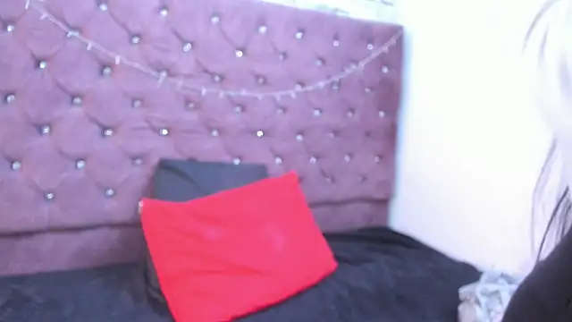 Snapshot of gabriela_grace chatting on October 2025 02:50:02 PM gabriela grace online show from October 2025 02:50:02 PM