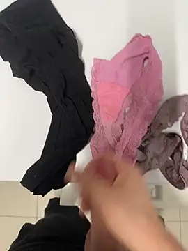 swissboy22 online show from March 2026 10:43:02 AM