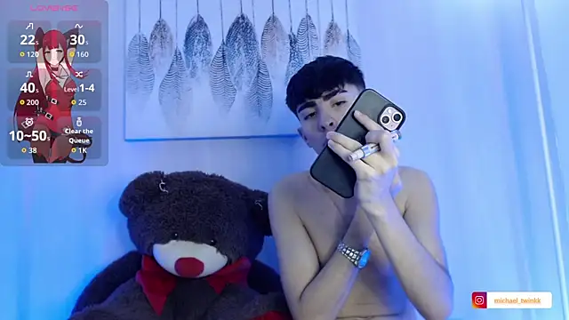 Snapshot of Michaell_and_twink chatting on July 2026 08:44:02 PM Michaell and twink online show from July 2026 08:44:02 PM