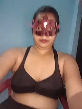 Snapshot of Komal_hot76 chatting on August 2026 05:00:02 PM Komal hot76 online show from August 2026 05:00:02 PM