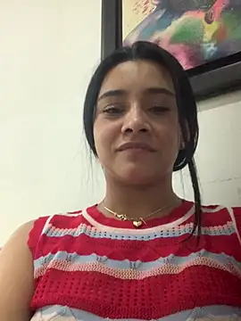 Snapshot of IsoldeReyes chatting on August 2026 07:10:02 AM IsoldeReyes online show from August 2026 07:10:02 AM