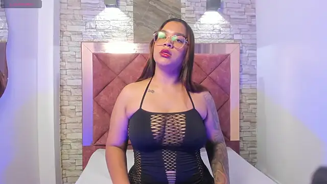 Snapshot of TaamaraSmith chatting on July 2026 11:28:01 AM TaamaraSmith online show from July 2026 11:28:01 AM