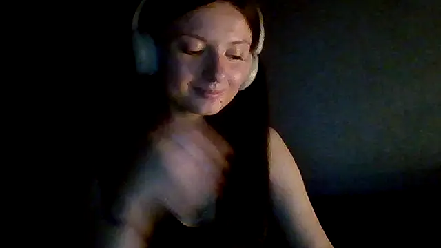 Snapshot of yana101 chatting on July 2026 08:52:02 PM yana101 online show from July 2026 08:52:02 PM