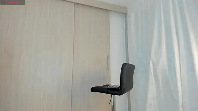 Snapshot of Sweetest_ivonny chatting on July 2026 06:31:02 AM Sweetest ivonny online show from July 2026 06:31:02 AM