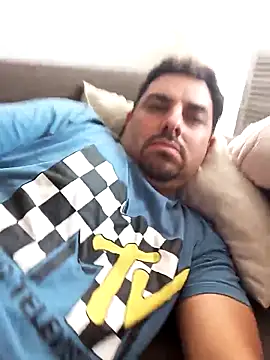 robredoj online show from November 2025 09:59:01 PM