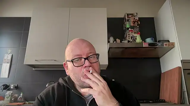 theitalianbear online show from February 2025 03:20:02 PM