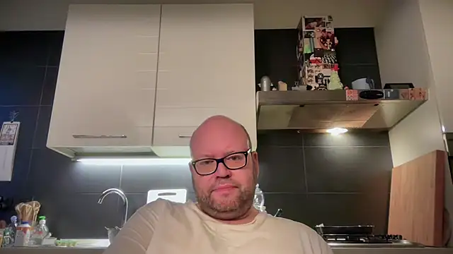 theitalianbear online show from February 2025 06:02:01 AM