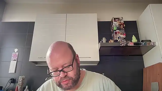 theitalianbear online show from April 2026 06:50:02 AM