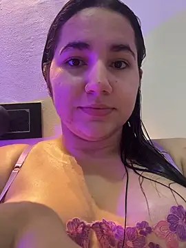 Snapshot of miakhalaf_ chatting on August 2026 02:44:02 AM miakhalaf online show from August 2026 02:44:02 AM