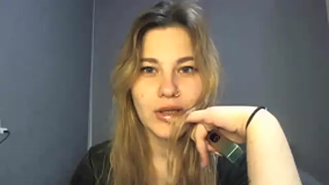 Snapshot of AliseXwex chatting on July 2026 07:29:01 AM AliseXwex online show from July 2026 07:29:01 AM