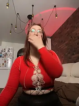 FlareFoxy online show from July 2026 08:01:02 PM