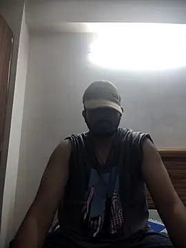 Snapshot of trendy_Squirreel chatting on July 2026 06:20:01 AM trendy Squirreel online show from July 2026 06:20:01 AM