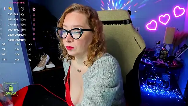 Snapshot of EllieFantastique chatting on March 2026 05:27:02 PM EllieFantastique online show from March 2026 05:27:02 PM