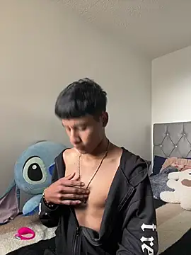 Snapshot of HotSebas_04 chatting on July 2026 09:03:02 PM HotSebas 04 online show from July 2026 09:03:02 PM