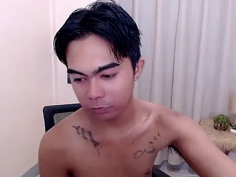 Snapshot of Xyrien_Miller chatting on July 2026 01:16:01 AM Xyrien Miller online show from July 2026 01:16:01 AM