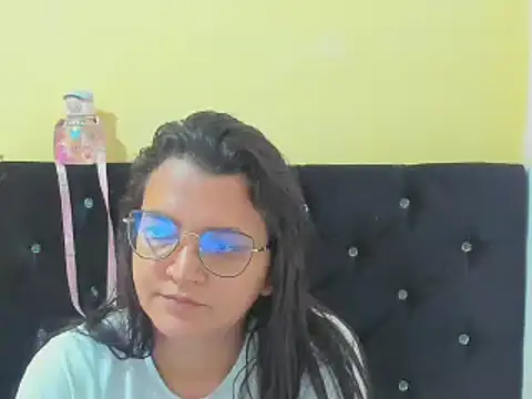 MARILYN GARCIA online show from December 2024 05:29:02 PM