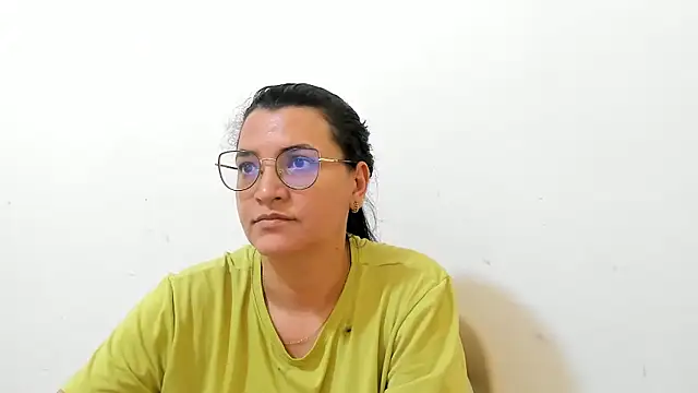 MARILYN GARCIA online show from November 2025 03:55:01 PM