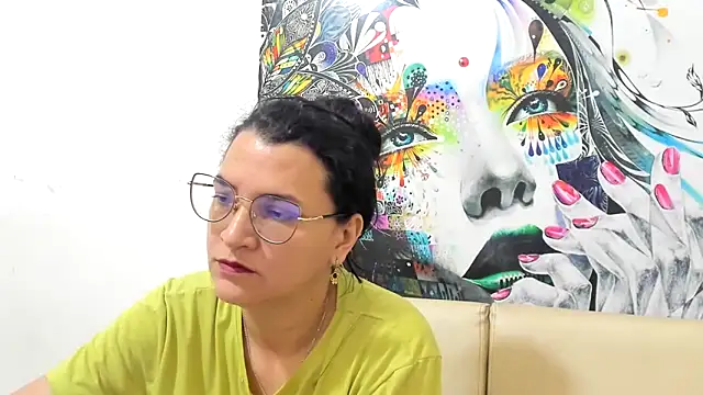 Snapshot of MARILYN_GARCIA chatting on March 2026 12:33:01 PM MARILYN GARCIA online show from March 2026 12:33:01 PM