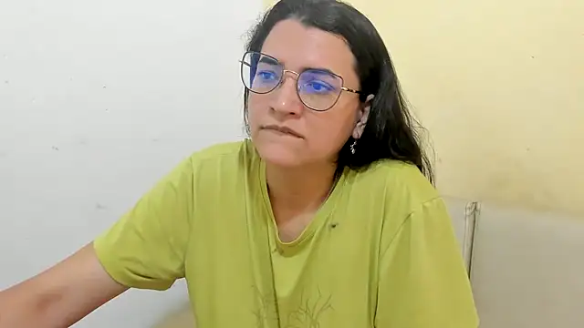 Snapshot of MARILYN_GARCIA chatting on March 2026 04:18:02 PM MARILYN GARCIA online show from March 2026 04:18:02 PM