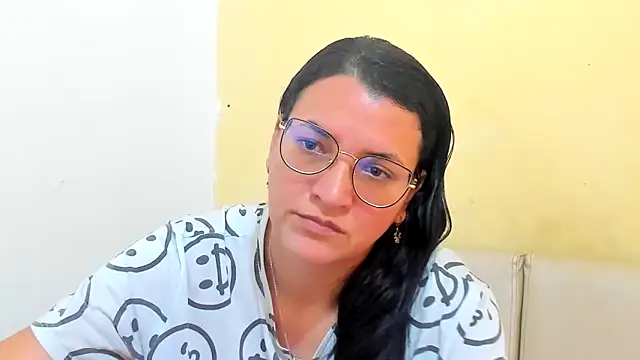 Snapshot of MARILYN_GARCIA chatting on April 2026 03:17:02 PM MARILYN GARCIA online show from April 2026 03:17:02 PM