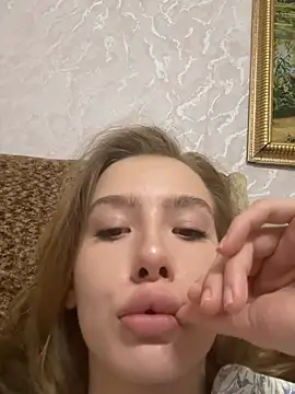 Snapshot of katanakiki chatting on August 2026 06:48:02 AM katanakiki online show from August 2026 06:48:02 AM