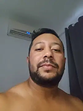Snapshot of VinniKey chatting on August 2026 08:00:02 PM VinniKey online show from August 2026 08:00:02 PM
