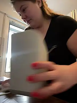 Snapshot of BootyLola chatting on December 2024 11:14:01 AM BootyLola online show from December 2024 11:14:01 AM