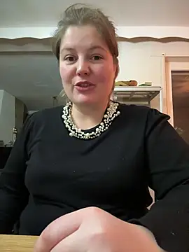 Snapshot of BootyLola chatting on December 2024 05:58:02 PM BootyLola online show from December 2024 05:58:02 PM