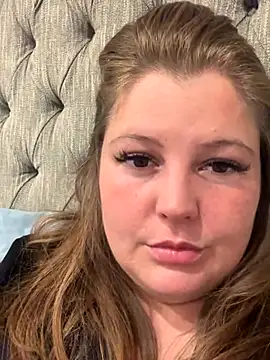 Snapshot of BootyLola chatting on October 2025 08:19:02 PM BootyLola online show from October 2025 08:19:02 PM