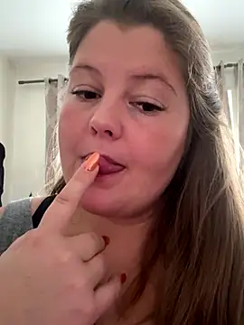 BootyLola online show from November 2025 10:48:01 AM