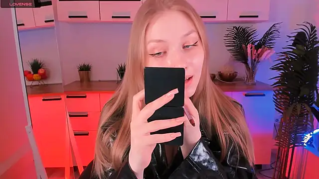 Snapshot of DakotaMabs chatting on April 2026 11:36:01 AM DakotaMabs online show from April 2026 11:36:01 AM