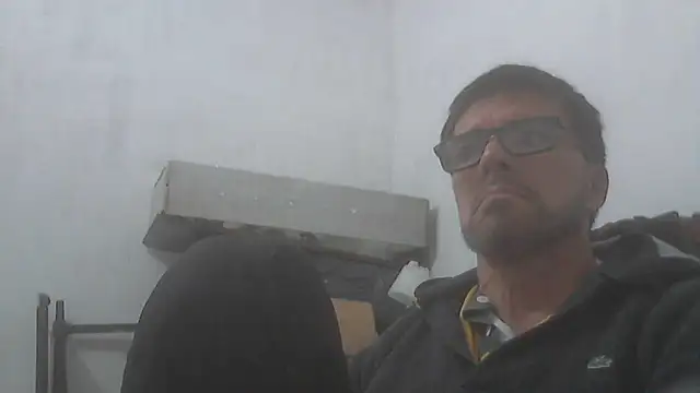 Snapshot of el_principe_hot chatting on April 2026 03:13:01 AM el principe hot online show from April 2026 03:13:01 AM