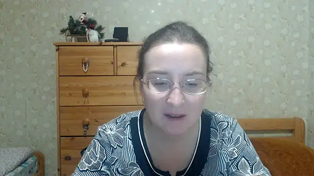 Smart Rose online show from February 2026 06:11:01 PM