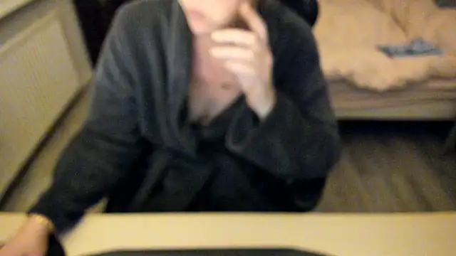 minoesje37 online show from February 2025 08:45:02 PM