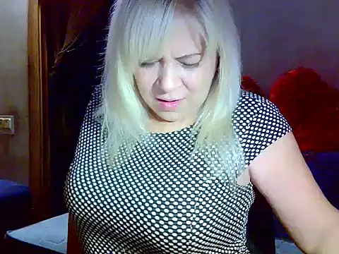 AgoniA7 online show from November 2025 03:22:02 PM