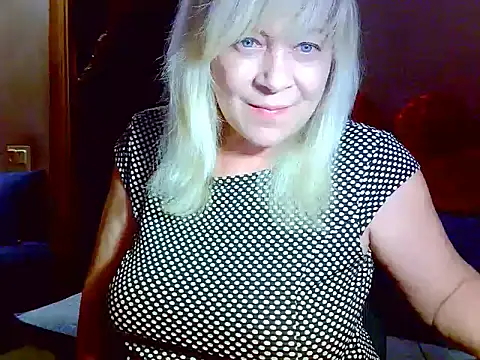 AgoniA7 online show from May 2026 06:27:02 PM