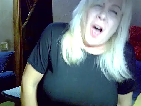 AgoniA7 online show from May 2026 06:49:01 PM