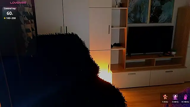 Snapshot of MilanaOmg chatting on March 2026 06:45:02 PM MilanaOmg online show from March 2026 06:45:02 PM